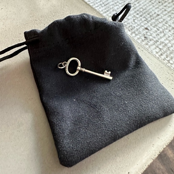 TIFFANY & CO KEY 🔑 - Picture 4 of 4